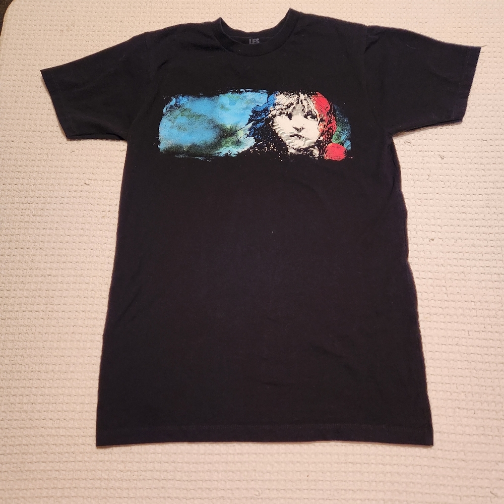 Les Miz women's black printed tee shirt. Size small